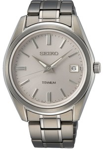SEIKO SUR369P1 שעון טיטניום סולארי וזכוכית ספיר