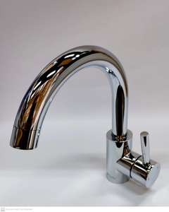 ברז לכיור רחצה ברבור בצבע ניקל