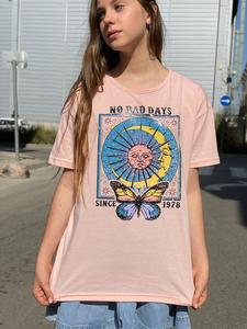 חולצה אוברסייז עם דפוס