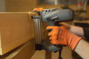 אקדח סיכות/מסמרים חשמלי | Hunter 