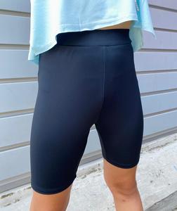 טייץ בייקר בייס