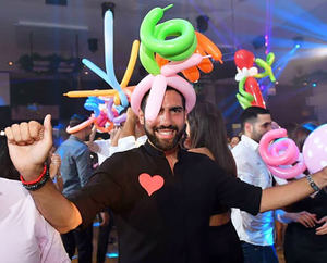אמן בלונים לאירועים