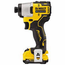 מברגת אימפקט נטענת בראשלס + 2 סוללות DeWALT 12V 2Ah 