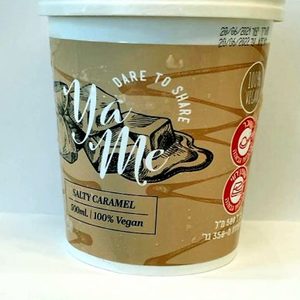 Ya-me!גלידת קרמל מלוח  ושבבי קרמל טבעונית(500 מ"ל) חדש