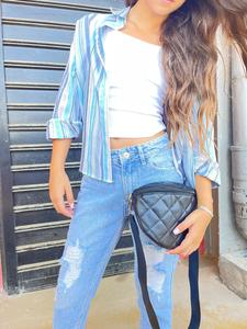 חולצה מכופתרת