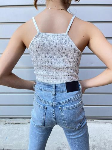 גופיית ציפקות פרחונית