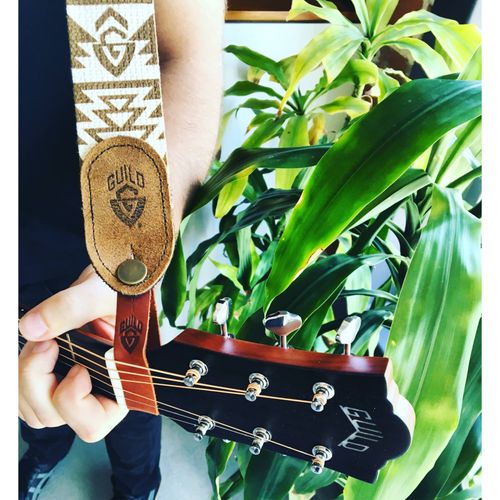 Guild Guild Leather Headstock Tie Strap Brown אביזרים לגיטרה