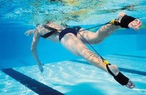 גומי לאימון בעיטה במים שחור 8.3/5.0 מ"מ