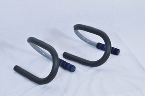 מעמד לשכיבות סמיכה גדול צורת S