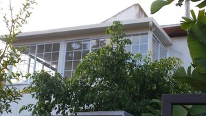 סגירת מרפסת משלבת חלונות