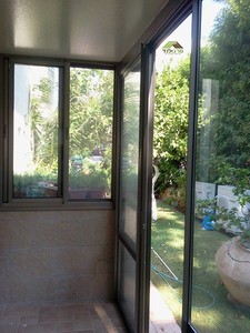 הזמנת תוספת בנייה קלה או סגירת מרפסת - ע"י מערכת פאנלים מבודדים ופרופילים מאלומיניום : גג / קיר וחלונות קליל בכל הדגמים - אטימות ובידוד טרמי ואקוסטי ברמה הכי בוהה שיש !  