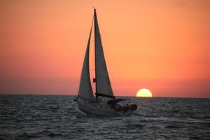 ספא על הים - עיסוי, ארוחה והפלגה על יאכטה מפוארת גימיק מתנות