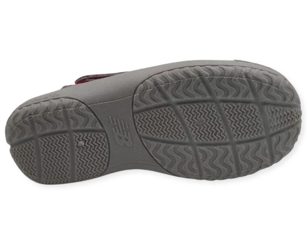 Beach sandals children New Balance Kids Cruiser K2013BLW black/orange