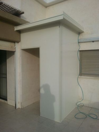 סגירת מרפסת משלבת חלונות