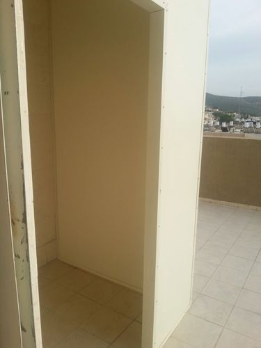 סגירת מרפסת משלבת חלונות