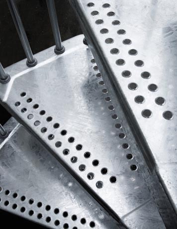 סט מדרגות להרכבה עצמית מדגם: לולייני חיצוני החל מ 10,333 ש